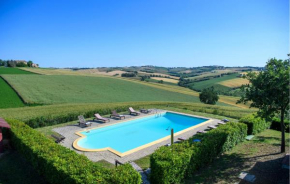 9 Bedroom Gorgeous Home In Cingoli Cingoli